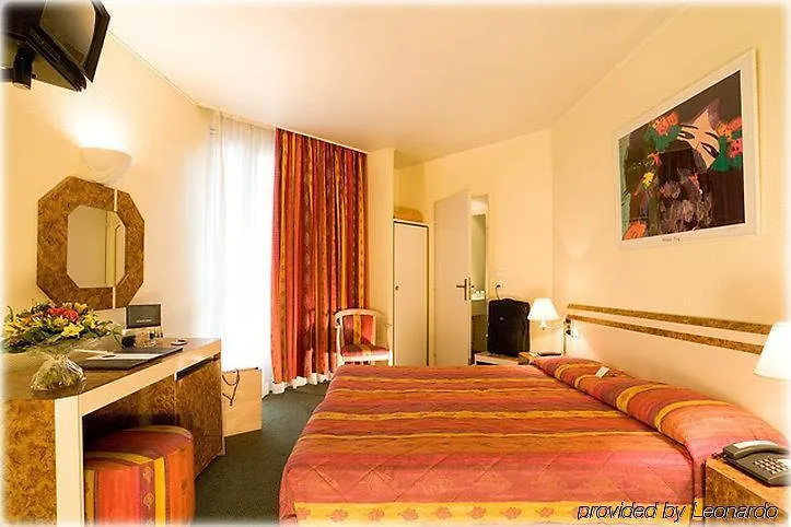 *** Hotel Libertel Canal Saint Martin Paris France